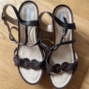 Geox Respira Brown Italian Leather Sandals with Ankle Strap EU41US10